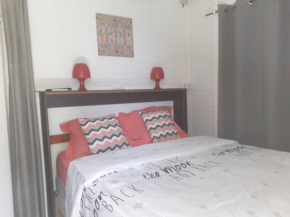 Bungalow Charmant A Trois-Rivieres Avec Piscine Privee ภายนอก รูปภาพ